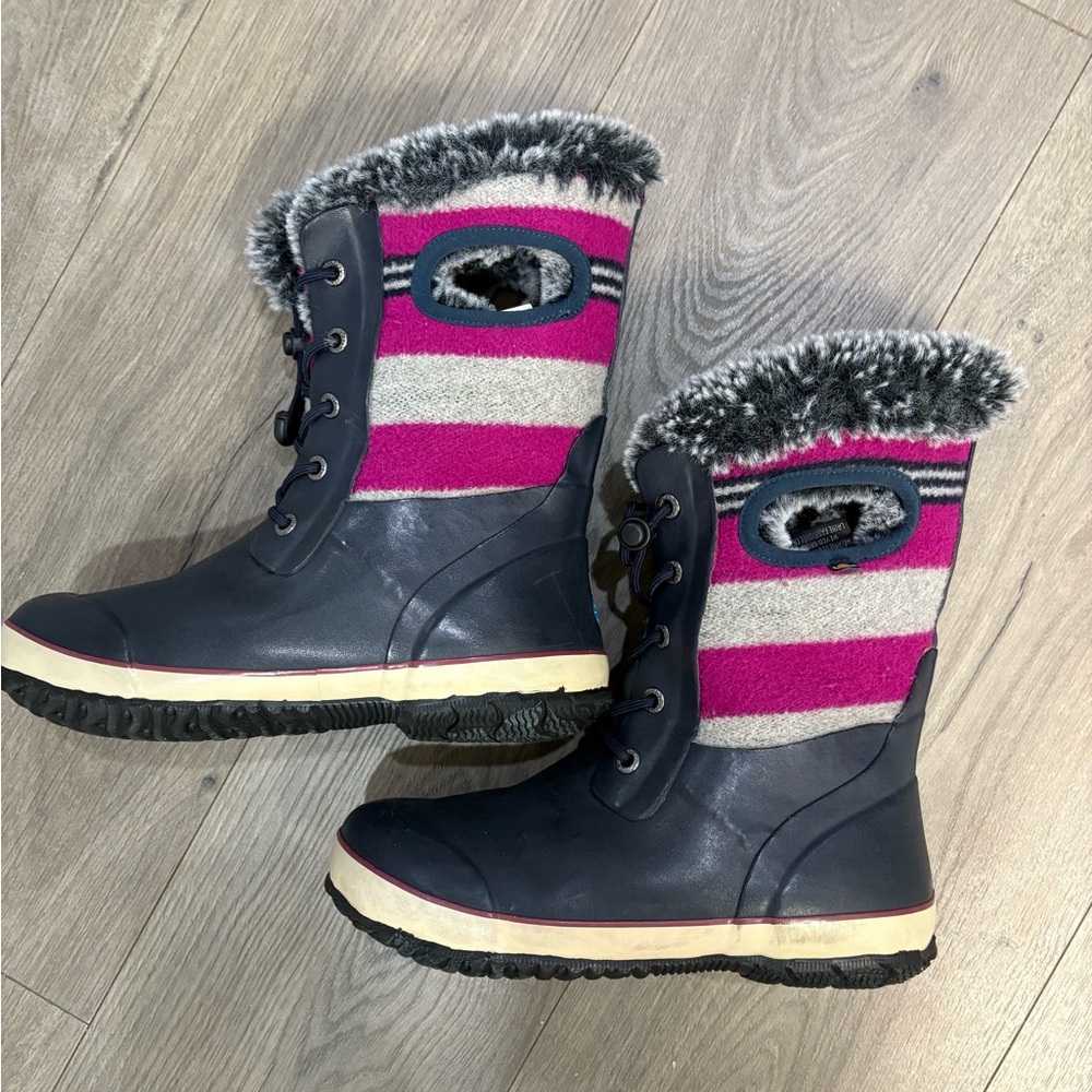 Bogs Kids Boots - Navy with Pink and Gray Stripes